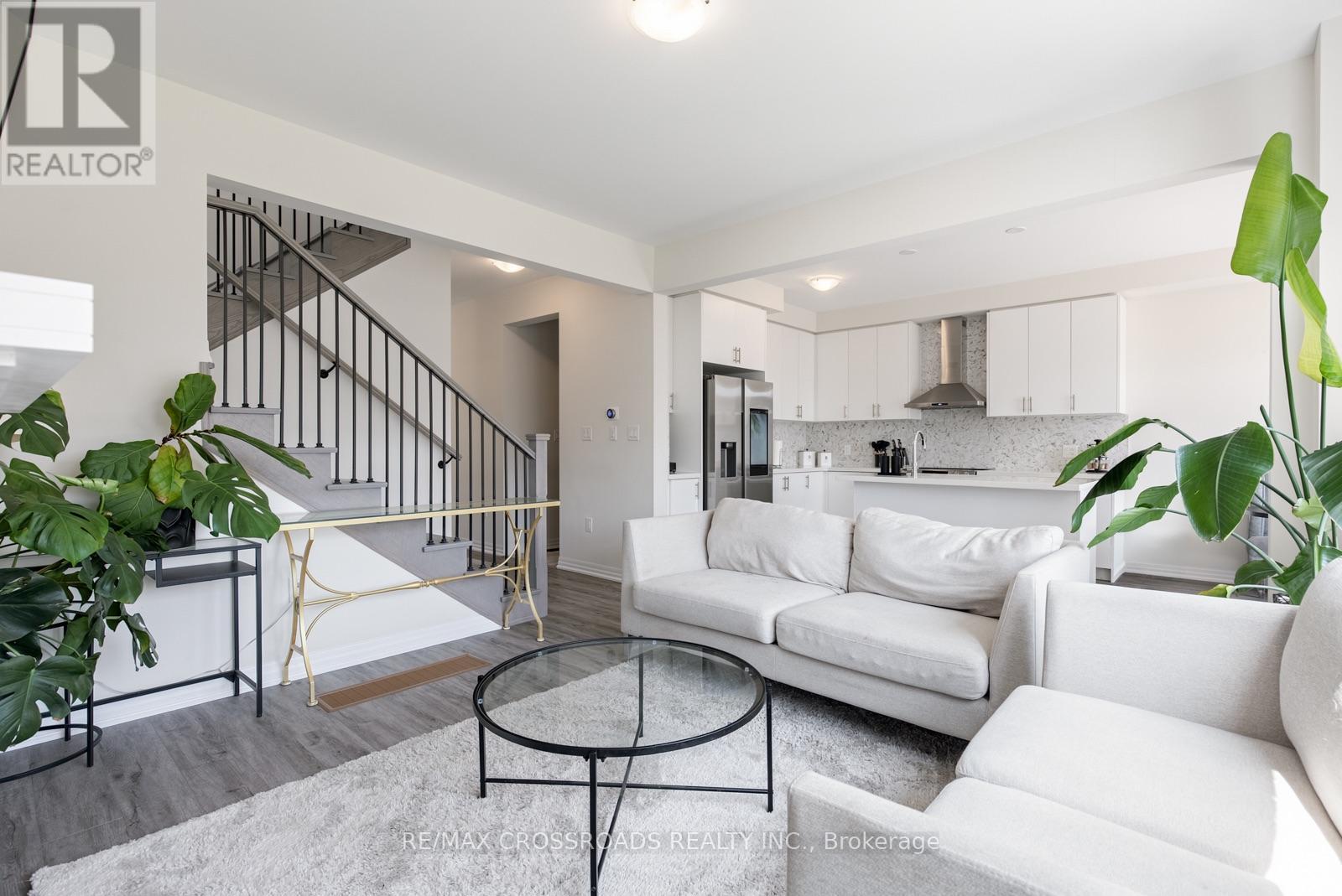 47 Ed Ewert Avenue, Clarington, ON - Indoor Photo Showing Living Room