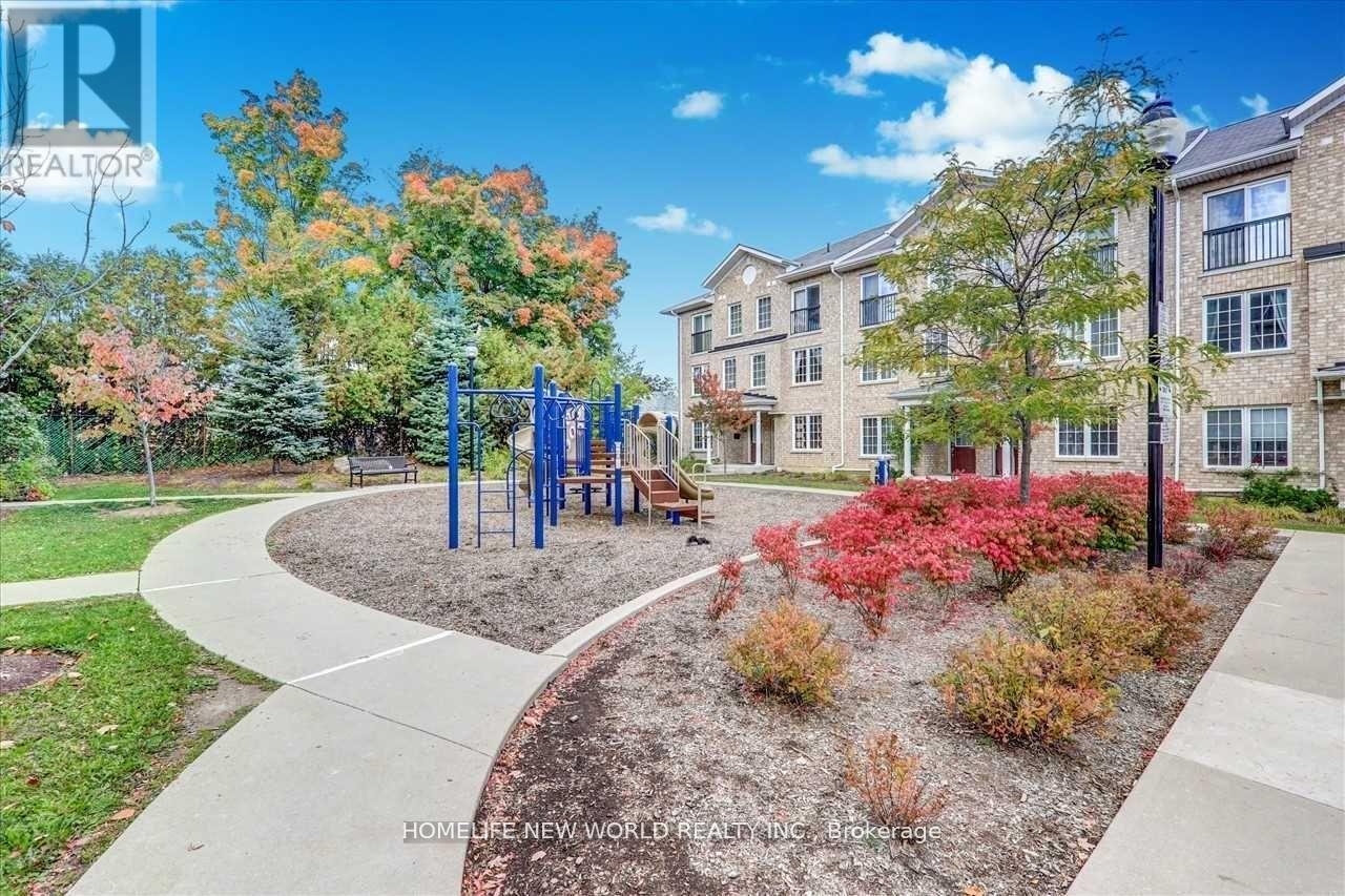 204 - 35 Strangford Lane, Toronto, ON - Outdoor