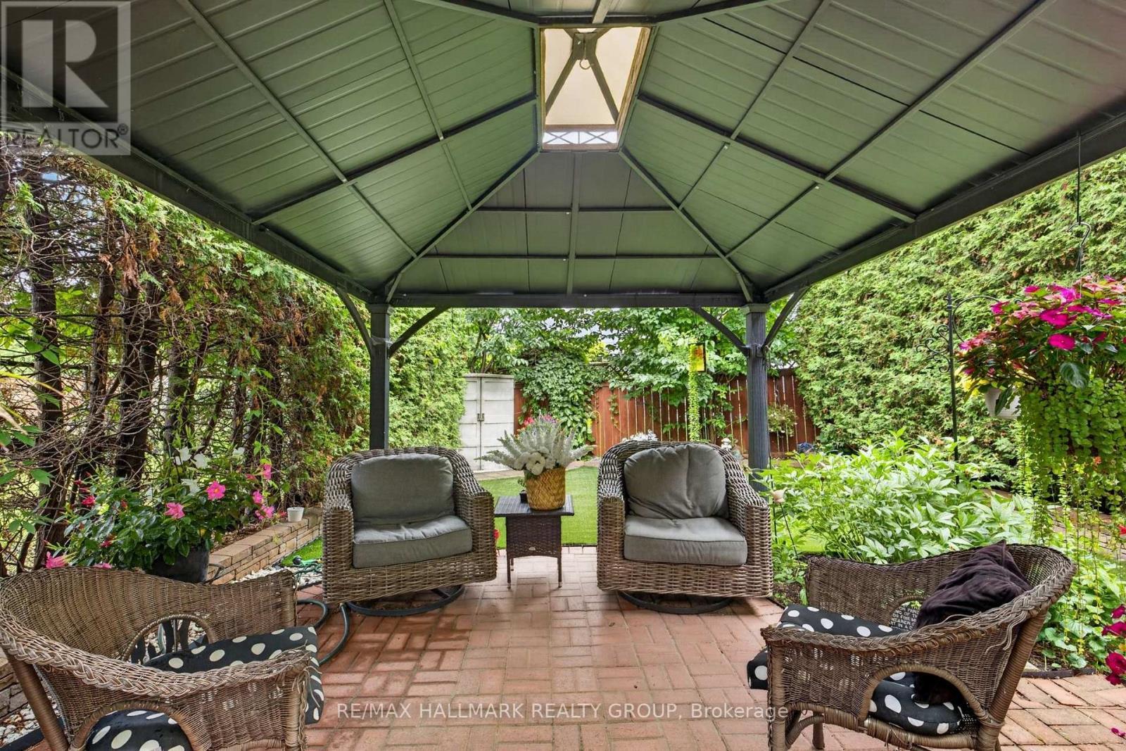 139 Castle Glen Crescent, Ottawa, ON - Outdoor With Deck Patio Veranda With Exterior