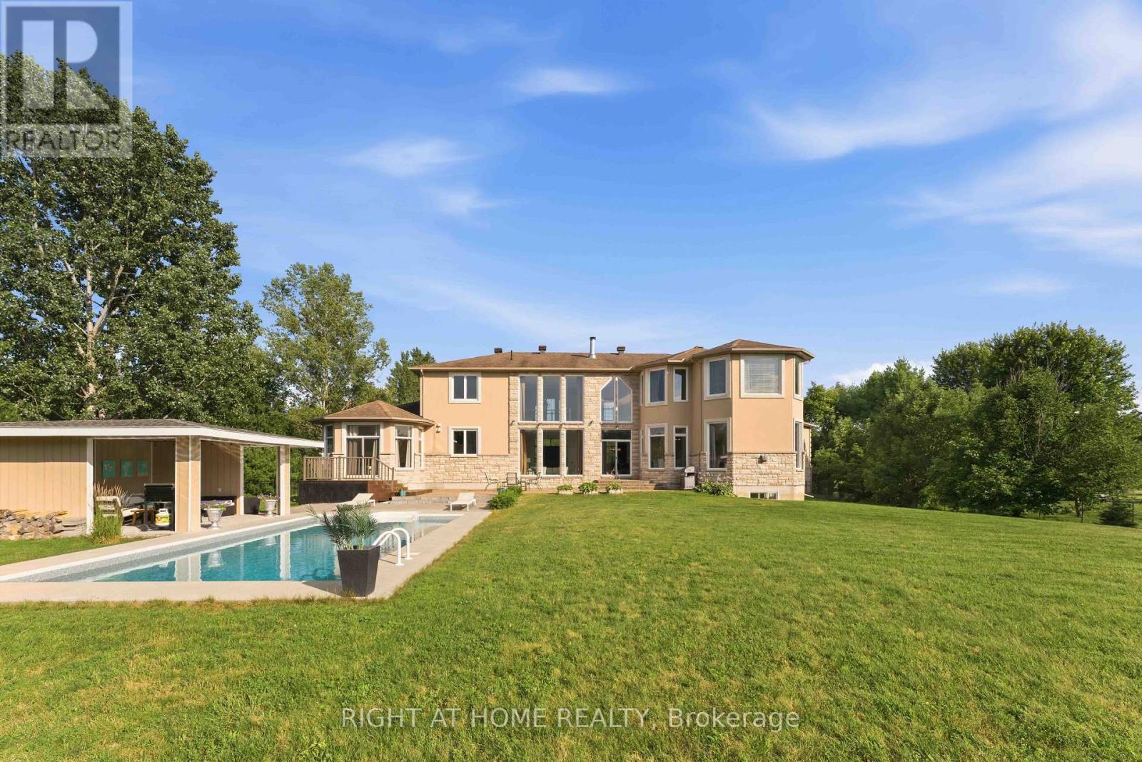 1607 Landel Drive, Ottawa, ON - Outdoor
