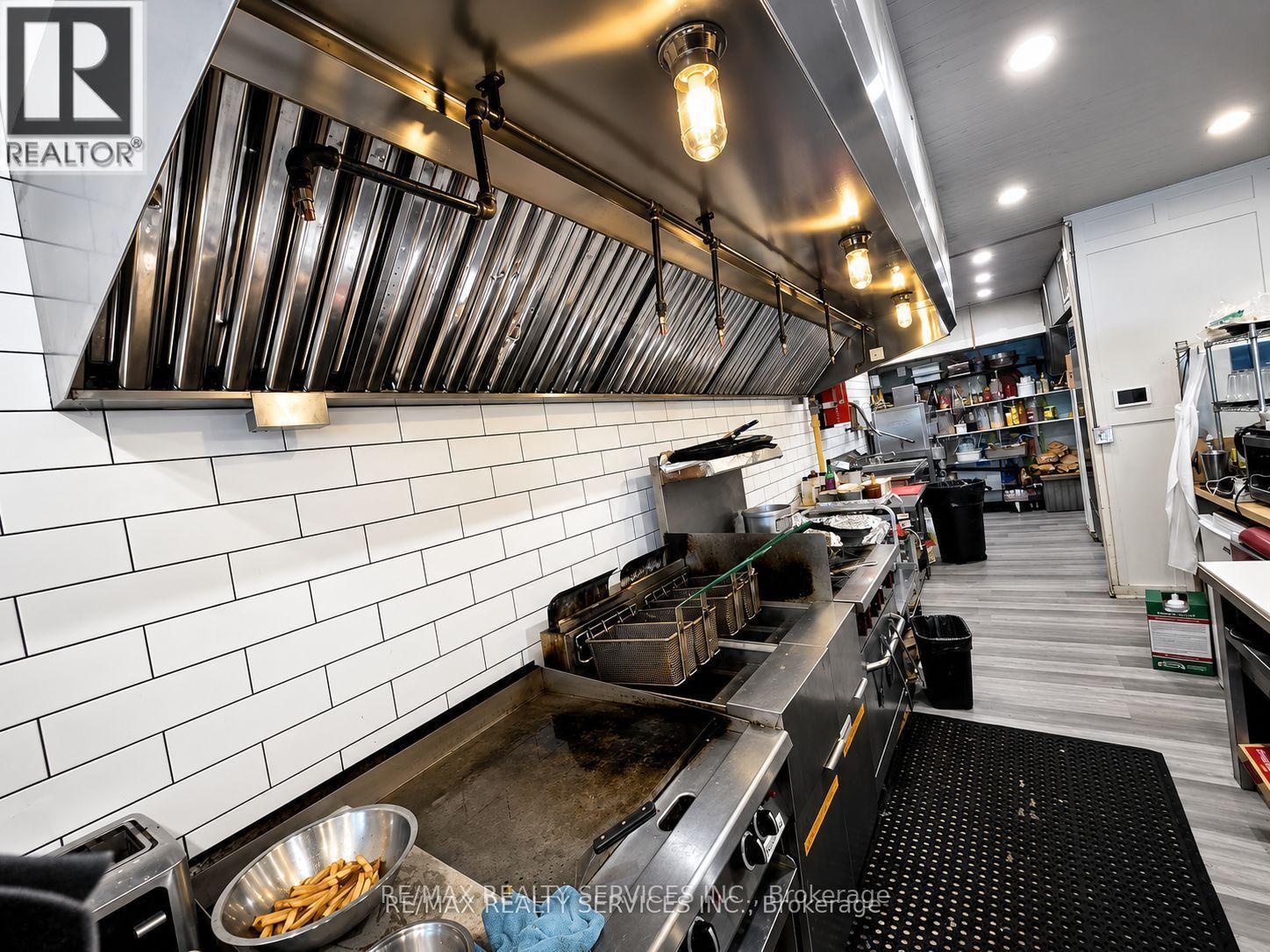 1 - 13065 Hwy 27 Highway, King, ON