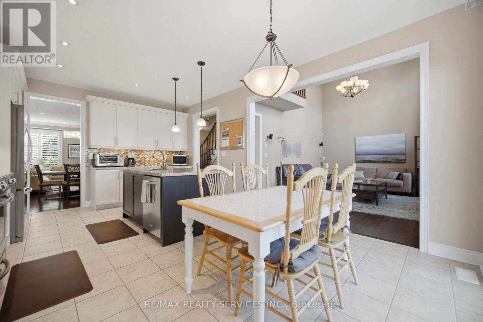49 Learmont Avenue, Caledon, ON - Indoor