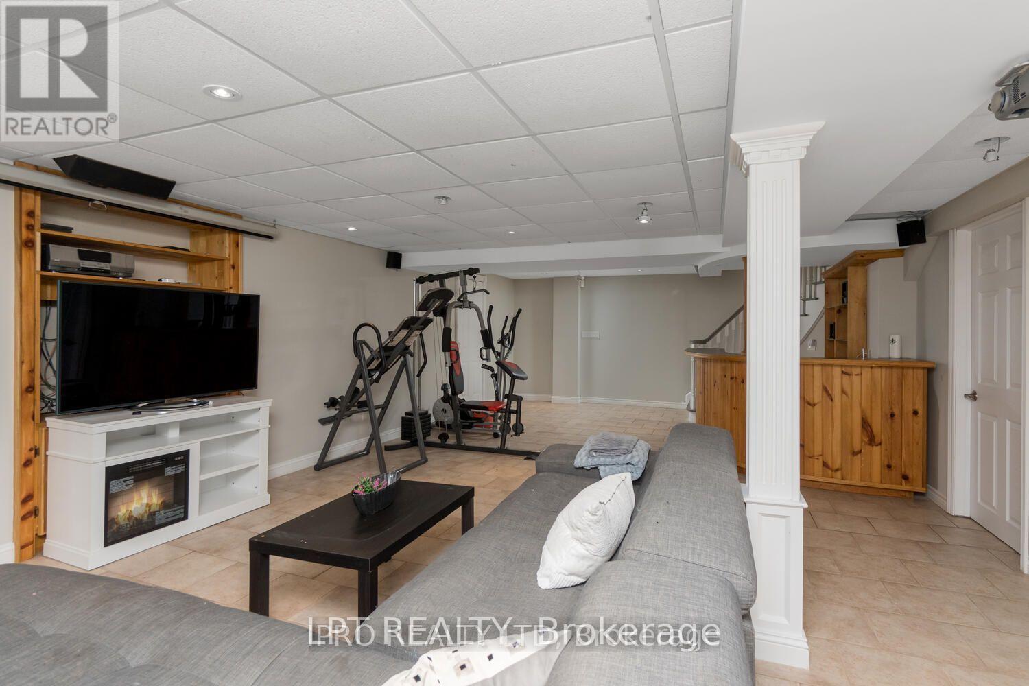 14190 Mount Hope Road, Caledon, ON - Indoor