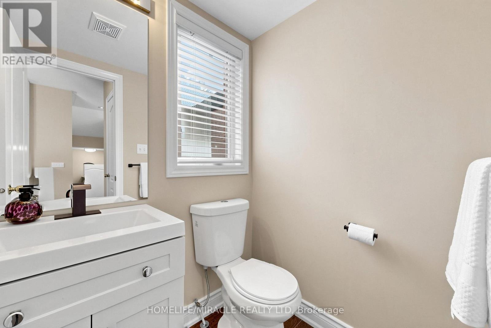 159 Weston Drive, Milton, ON - Indoor Photo Showing Bathroom