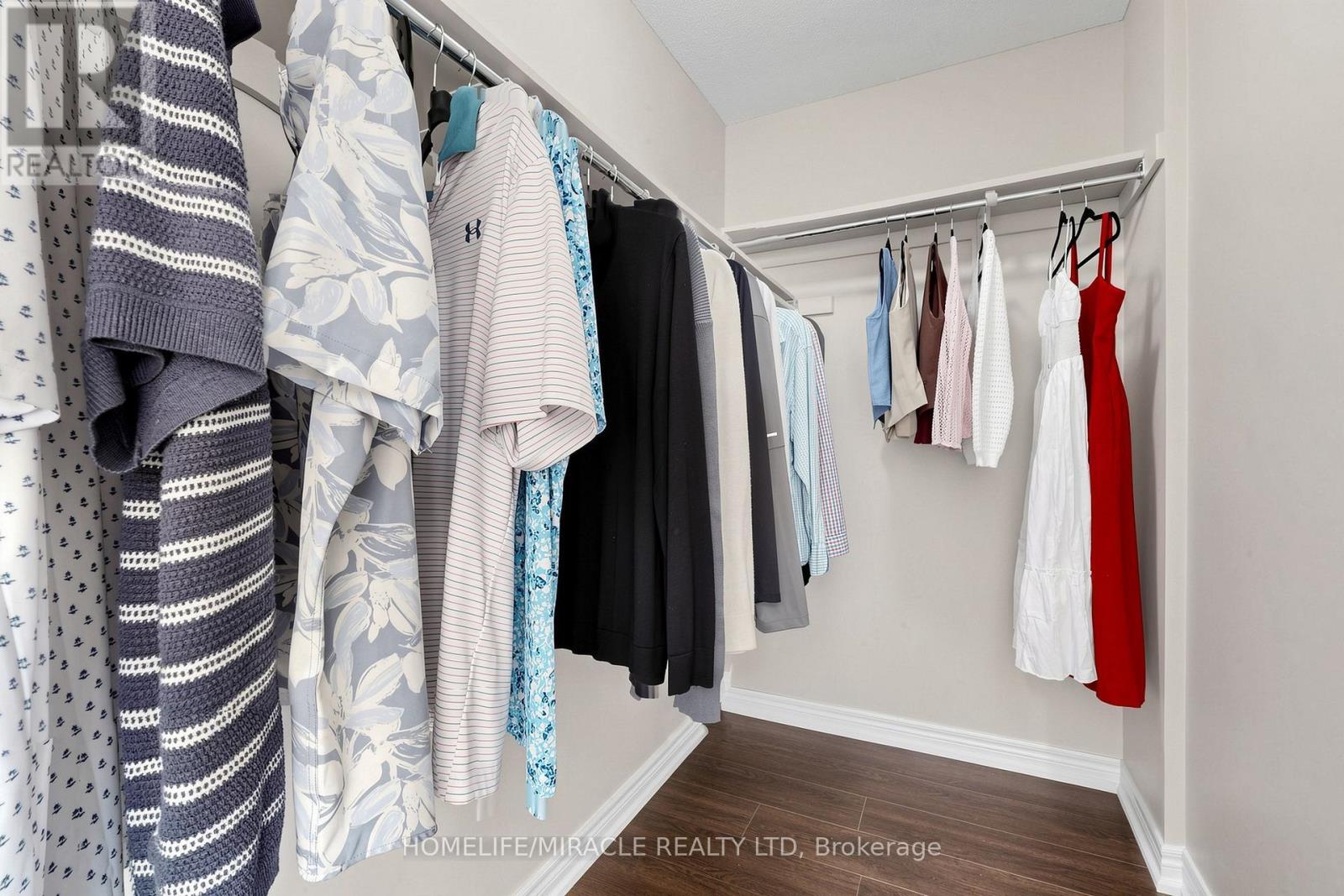 159 Weston Drive, Milton, ON - Indoor With Storage