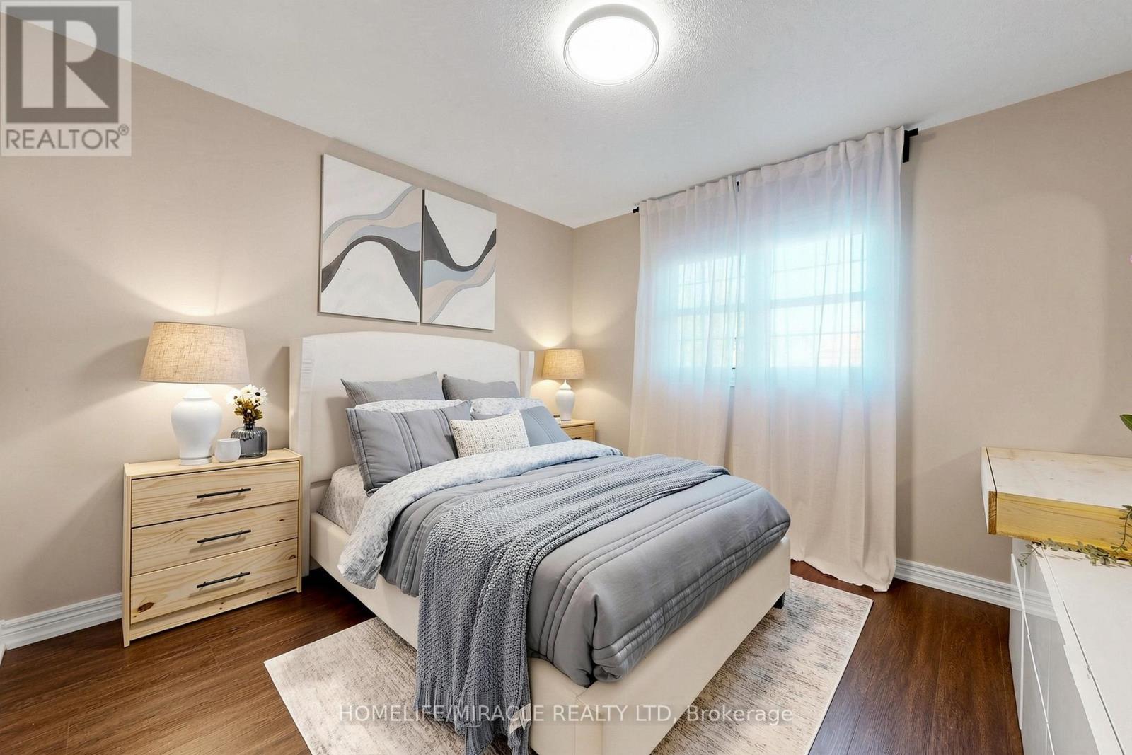 159 Weston Drive, Milton, ON - Indoor Photo Showing Bedroom