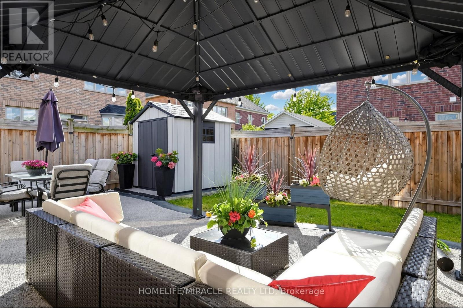 159 Weston Drive, Milton, ON - Outdoor With Deck Patio Veranda