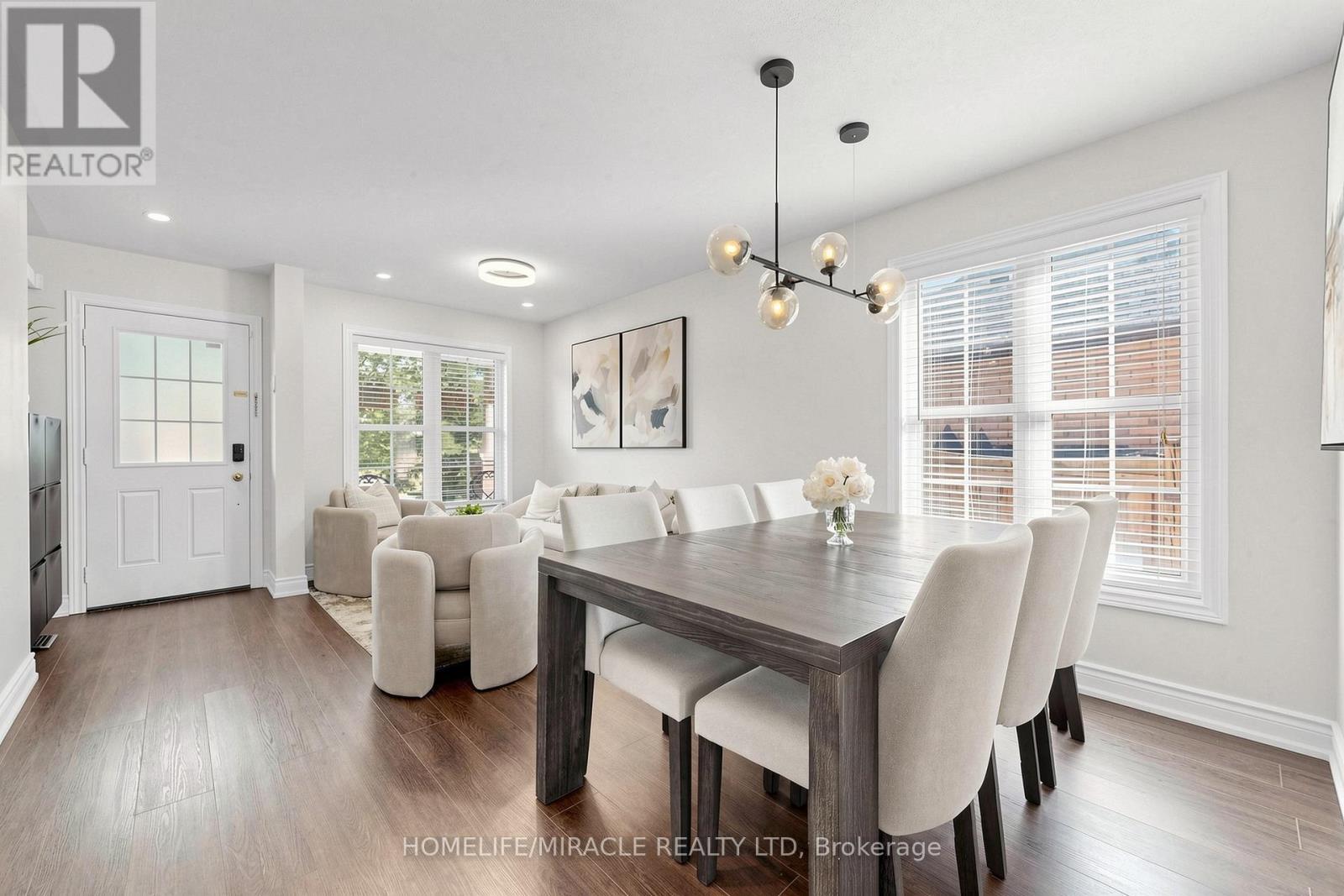 159 Weston Drive, Milton, ON - Indoor Photo Showing Dining Room