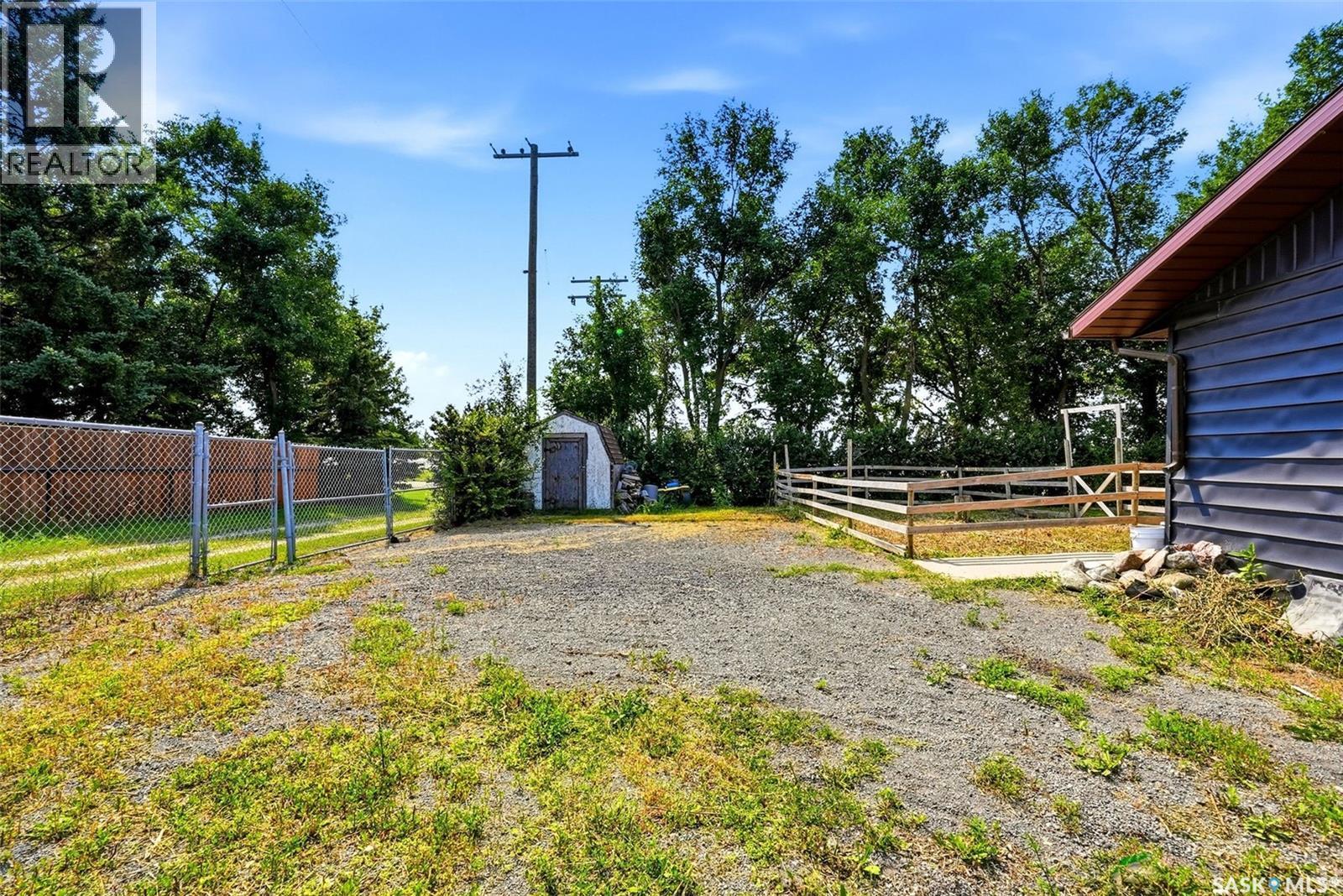 365 Second Street, Mclean, SK - Outdoor