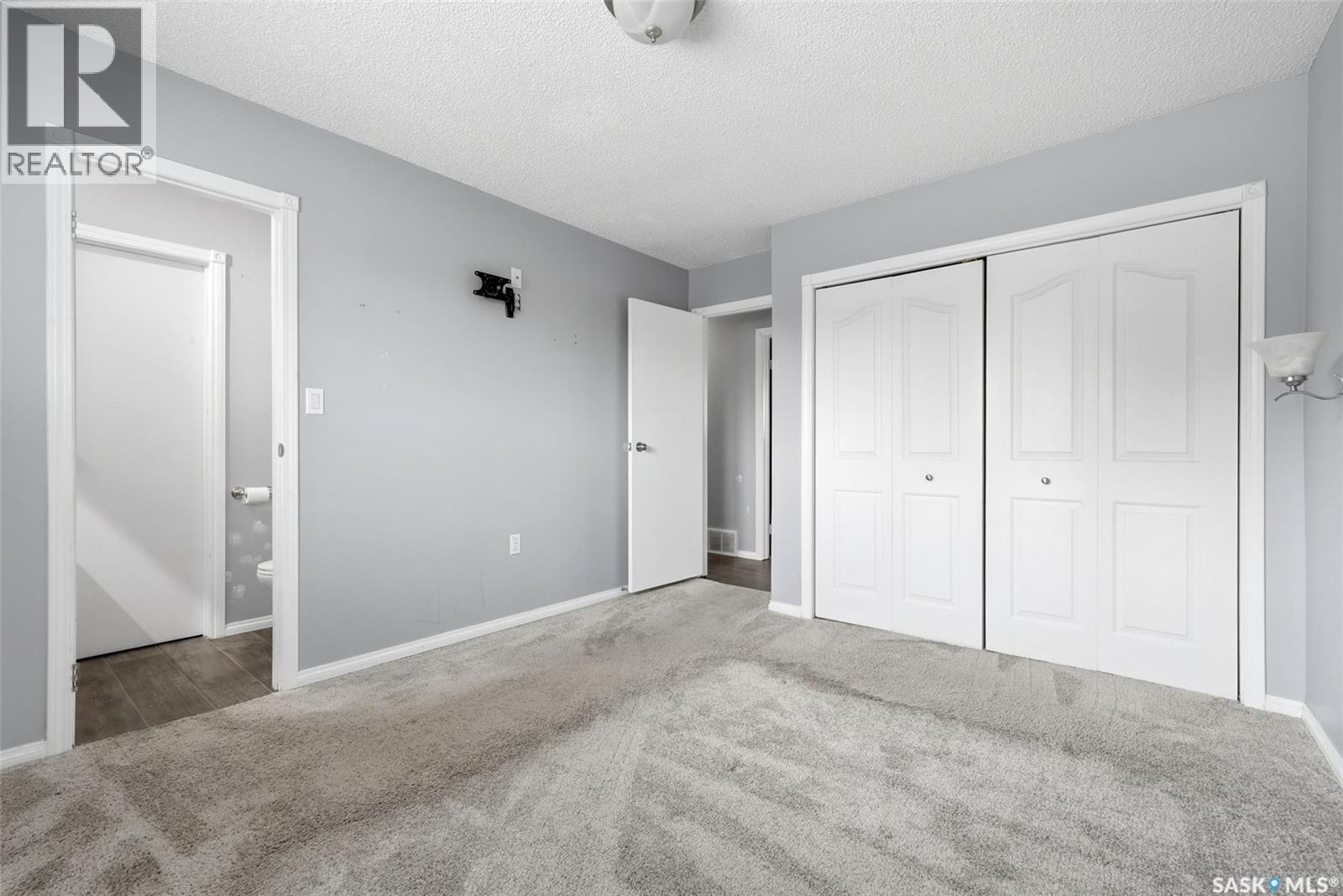 365 Second Street, Mclean, SK - Indoor