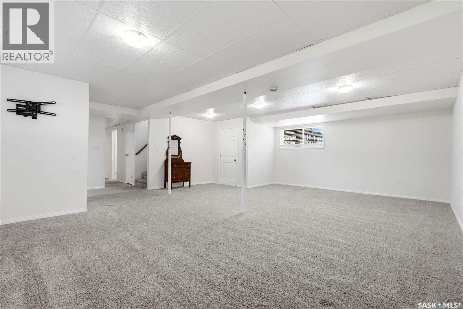 365 Second Street, Mclean, SK - Indoor
