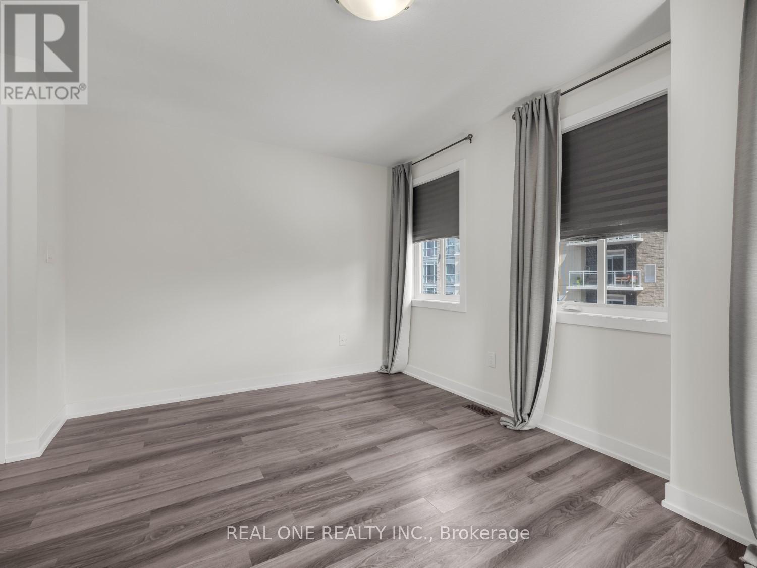 1 Markle Crescent, Hamilton, ON - Indoor Photo Showing Other Room