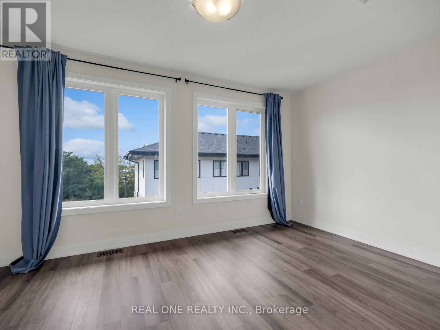 1 Markle Crescent, Hamilton, ON - Indoor Photo Showing Other Room