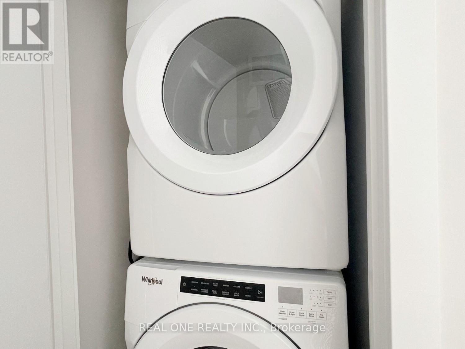 1 Markle Crescent, Hamilton, ON - Indoor Photo Showing Laundry Room