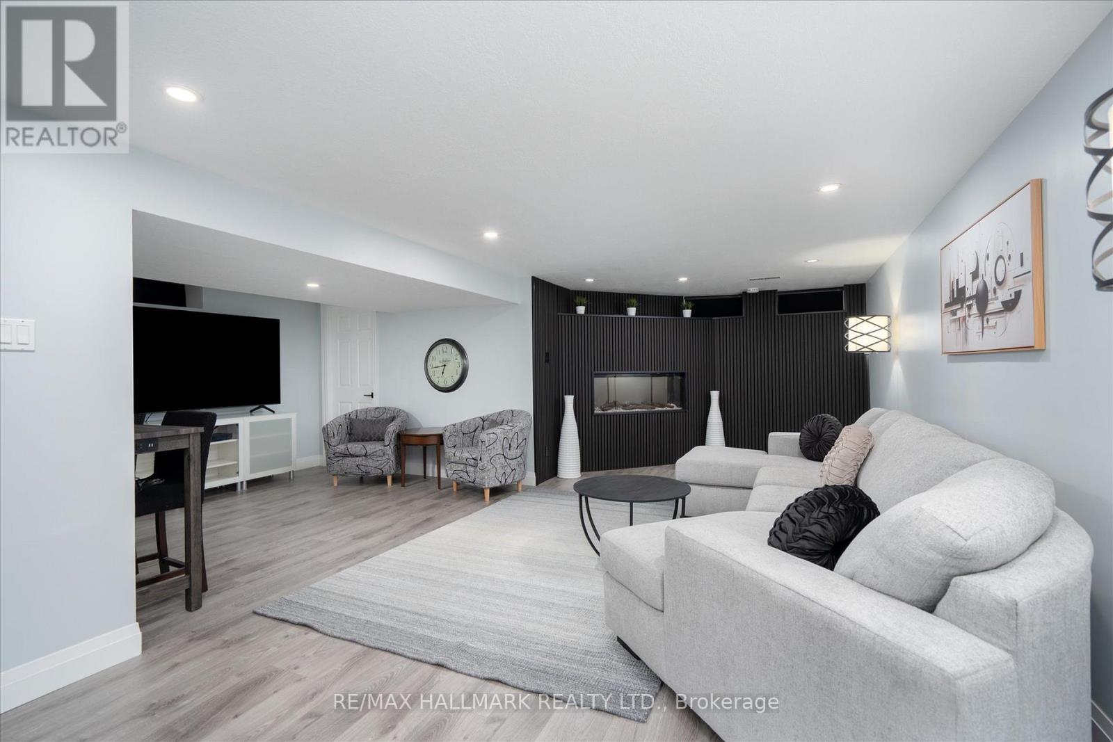 119 Charlotte Place, Kitchener, ON - Indoor