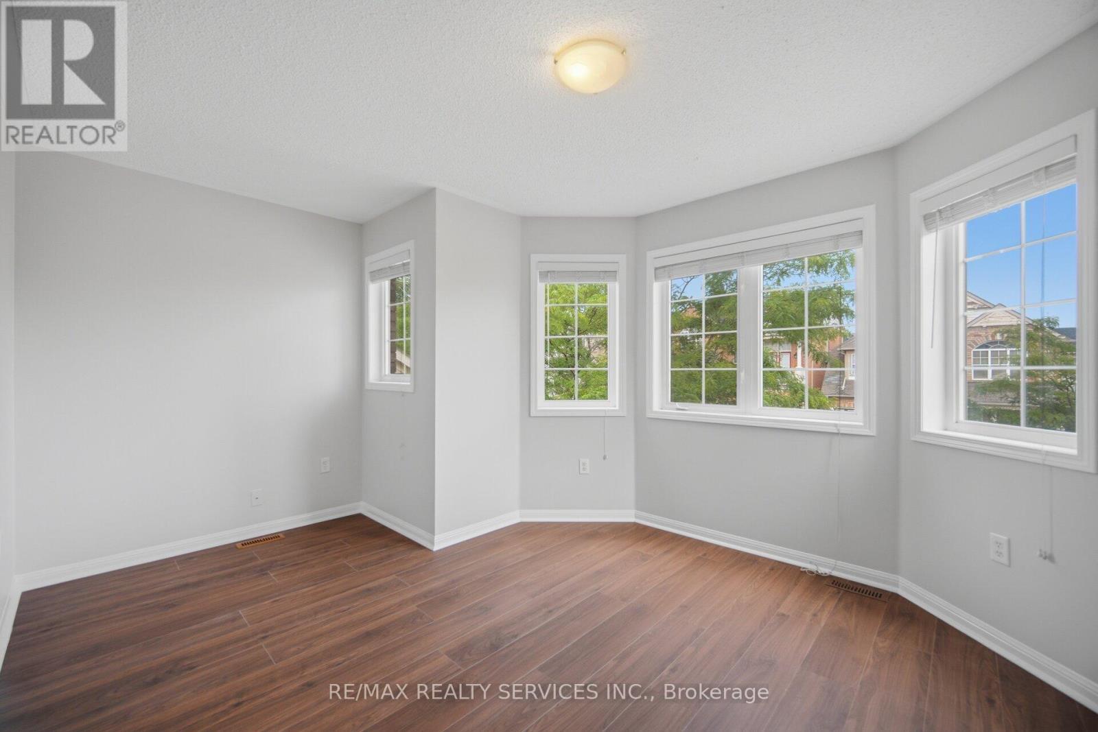 9 Ollie Avenue, Brampton, ON - Indoor Photo Showing Other Room