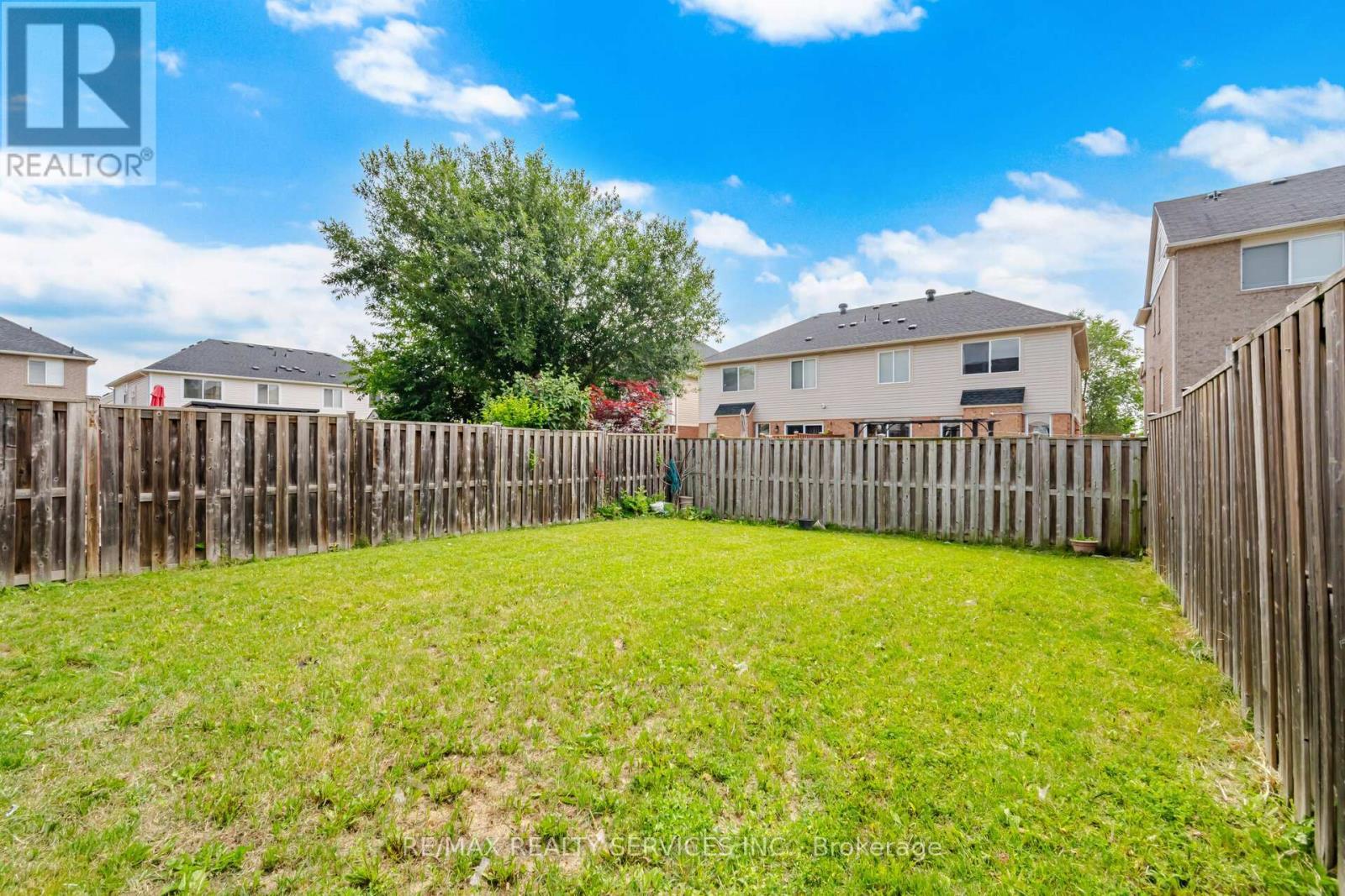 9 Ollie Avenue, Brampton, ON - Outdoor
