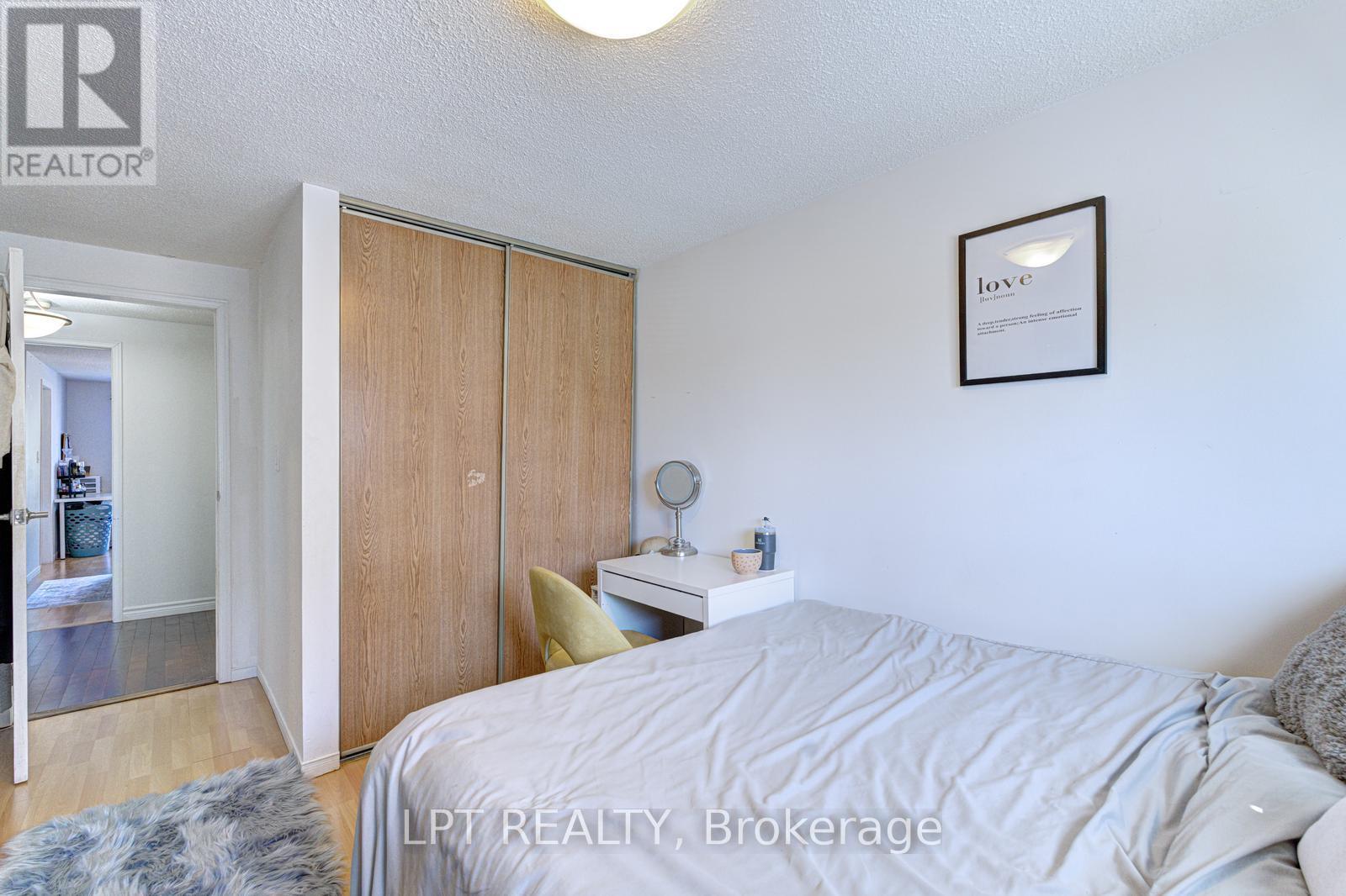 30 Dawson Road, Orangeville, ON - Indoor Photo Showing Bedroom