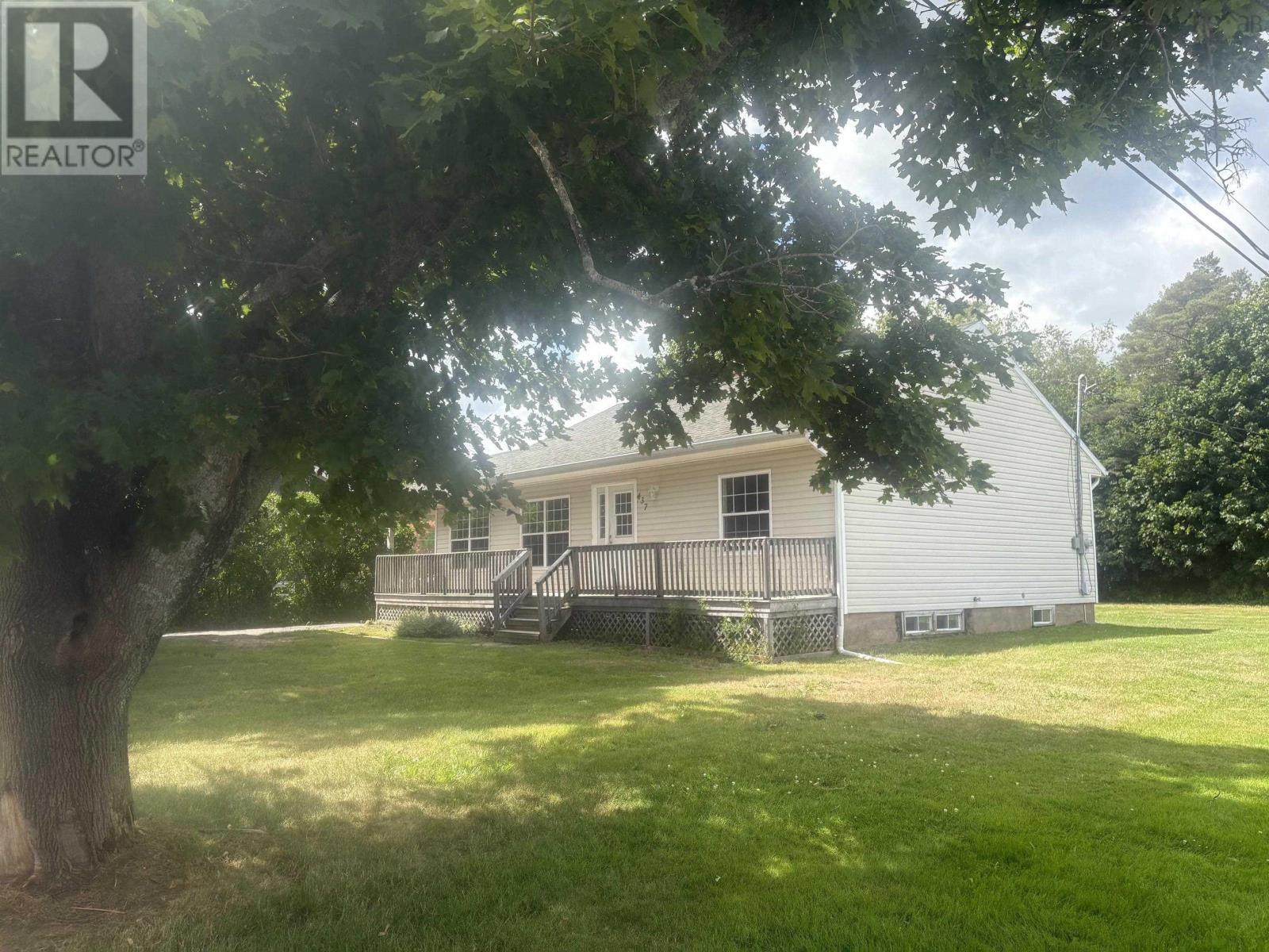 437 Main Street, Middleton, NS - Outdoor With Deck Patio Veranda