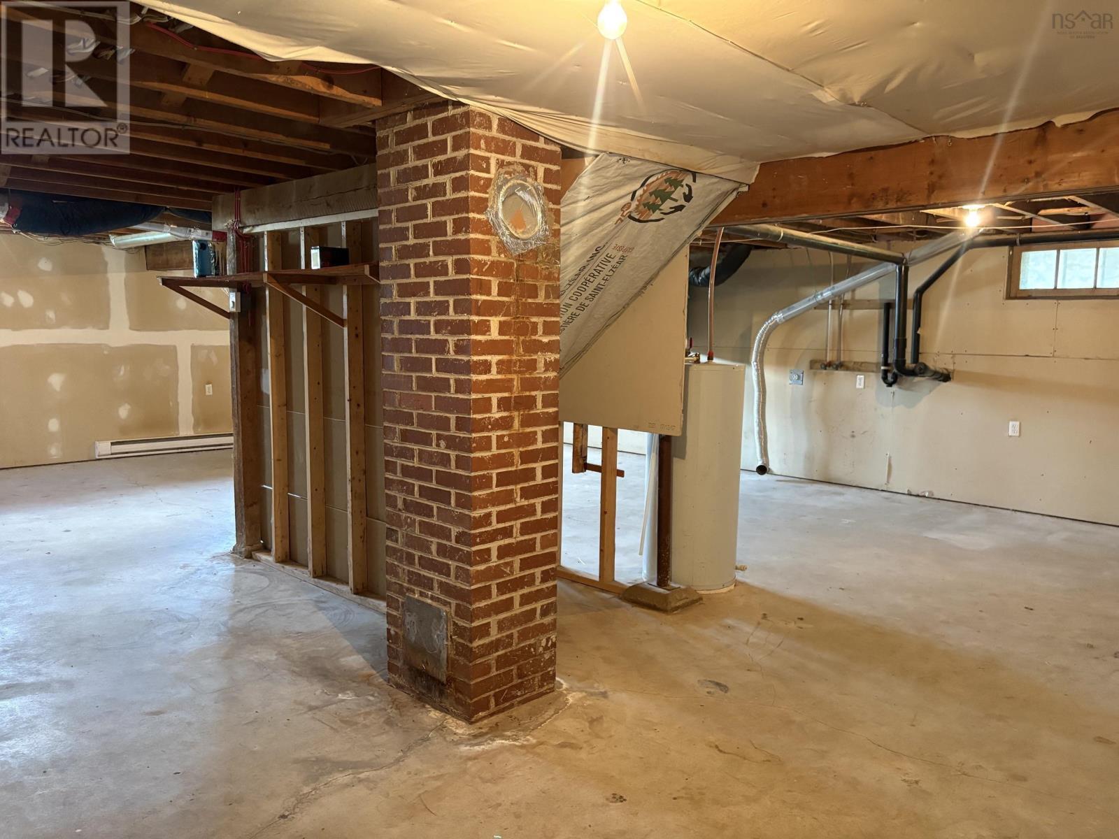437 Main Street, Middleton, NS - Indoor