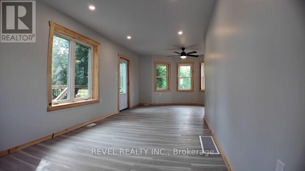 434 Park Lane, Black River-Matheson (Matheson), ON - Indoor Photo Showing Other Room
