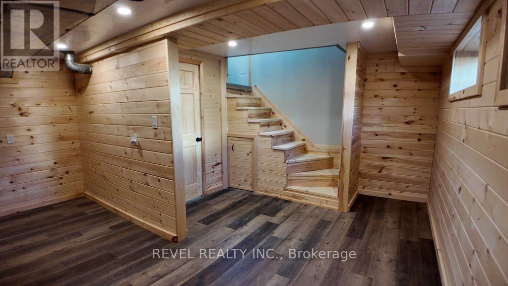434 Park Lane, Black River-Matheson (Matheson), ON - Indoor Photo Showing Other Room