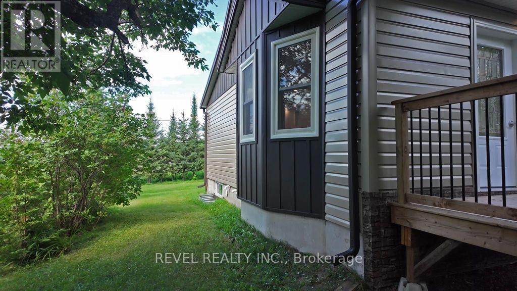 434 Park Lane, Black River-Matheson (Matheson), ON - Outdoor