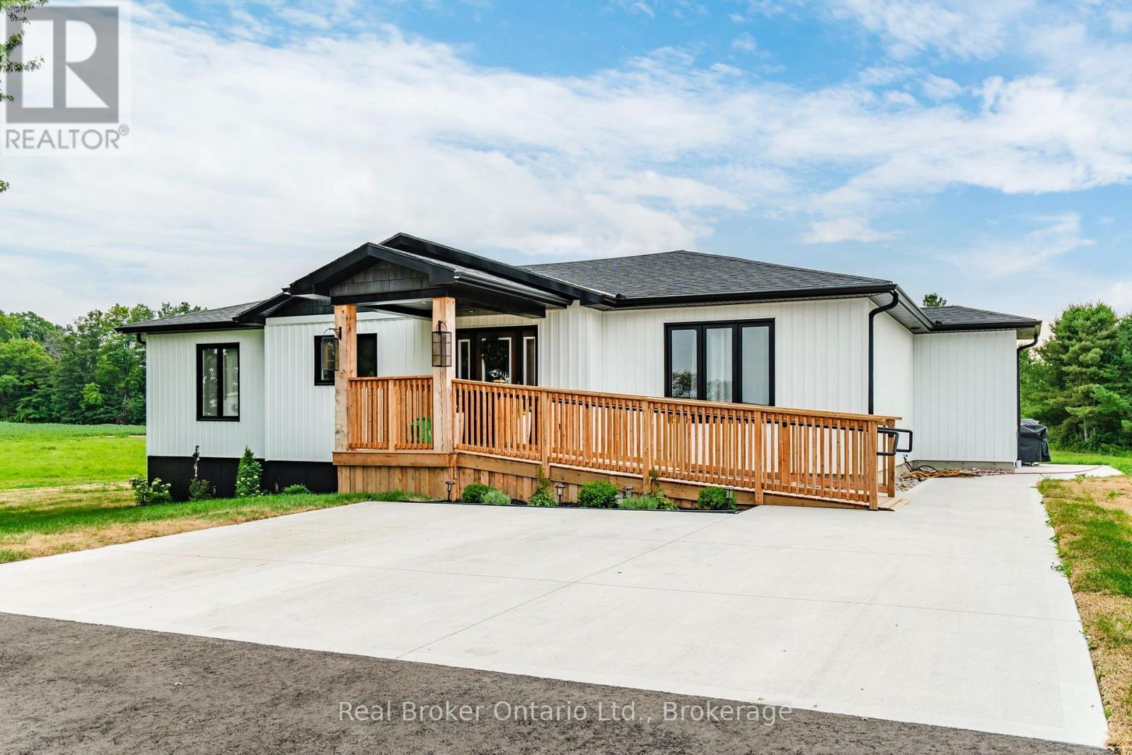 597 Lafontaine Road W, Tiny, ON - Outdoor