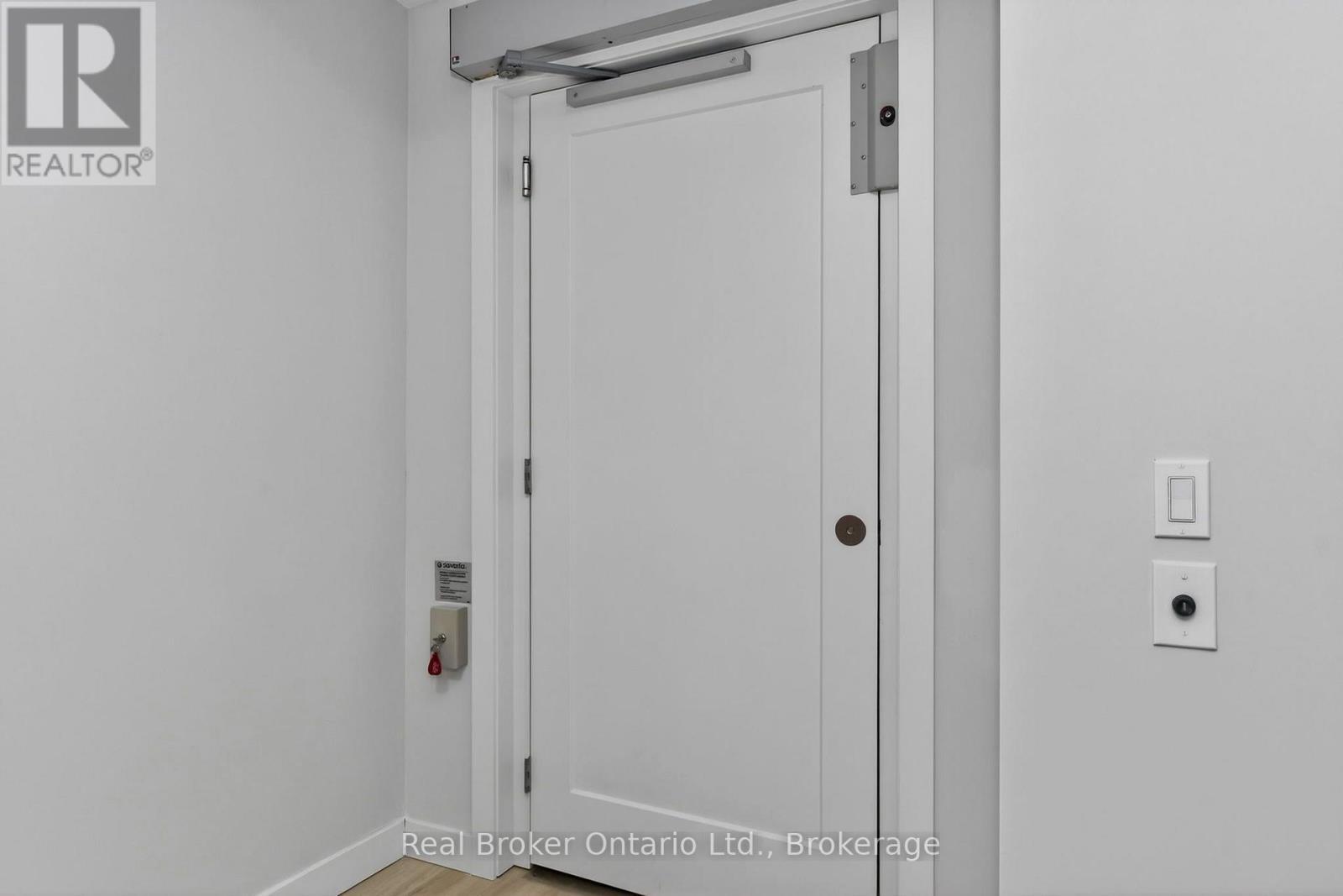Bungalow - Elevator Lift - 597 Lafontaine Road W, Tiny, ON - Photo Showing Other Room