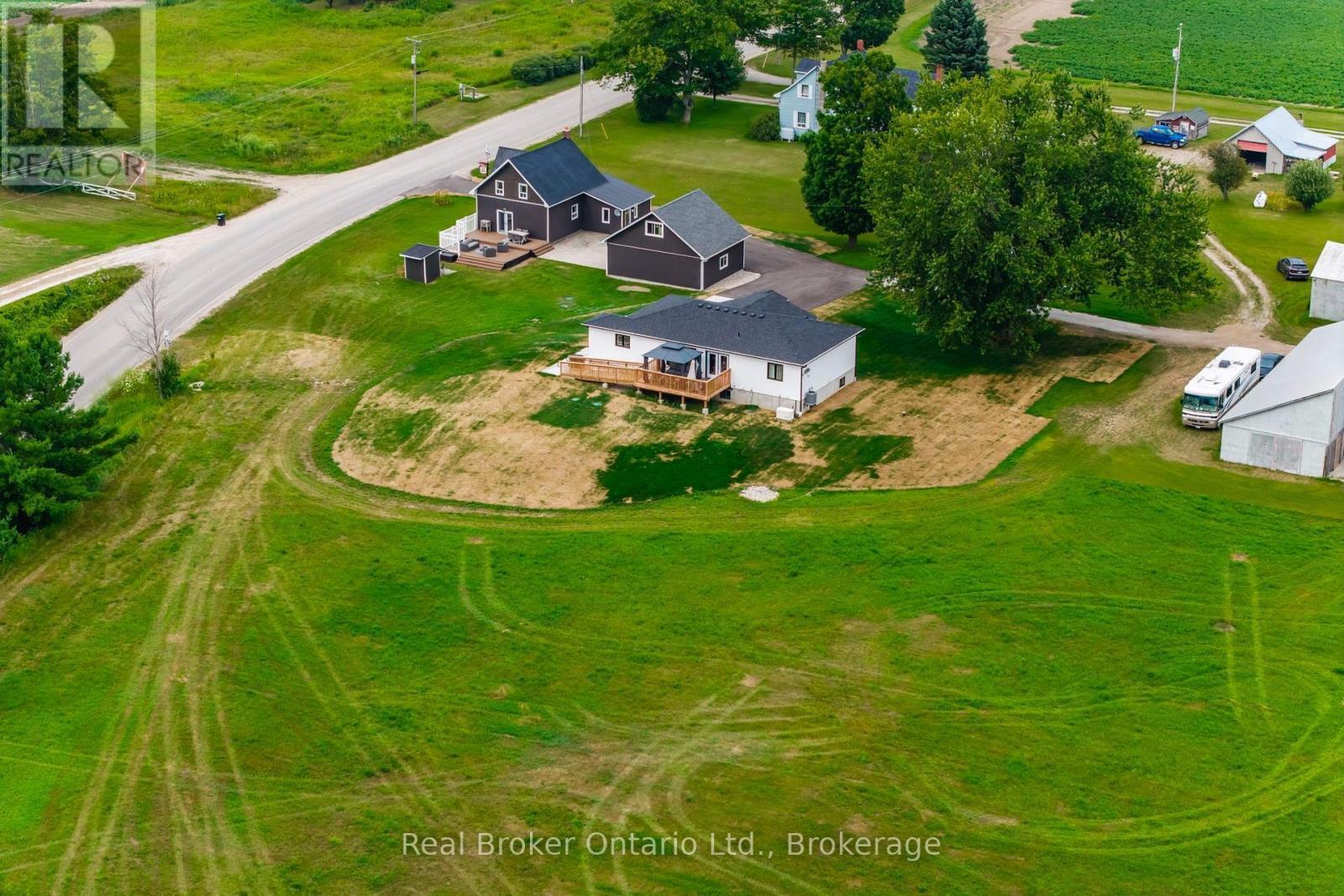 597 Lafontaine Road W, Tiny, ON - Outdoor