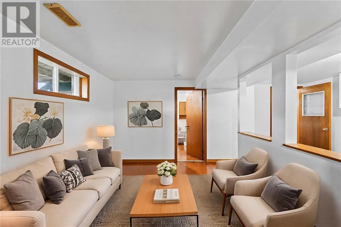 3066 River Road, Val Caron, ON - Indoor Photo Showing Living Room