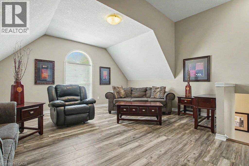 767 Lucerne Avenue, Waterloo, ON - Indoor