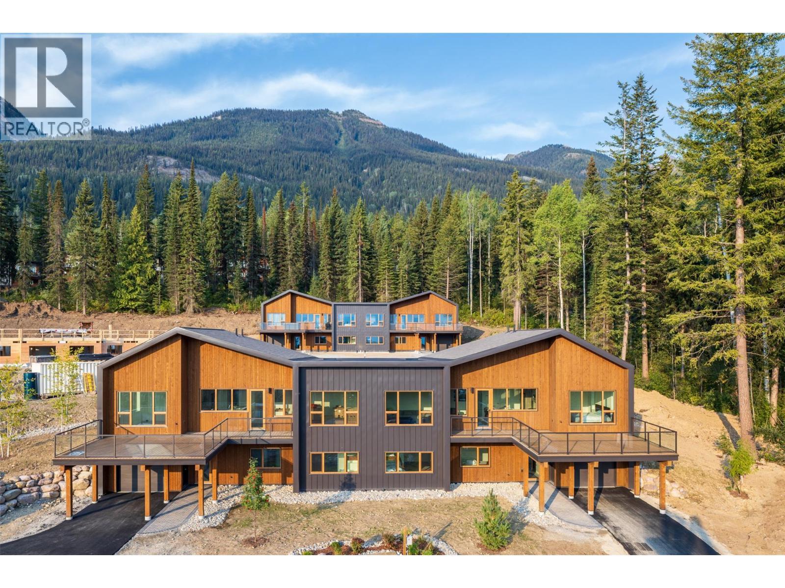 1654 Howse Pass, Golden, BC - Outdoor