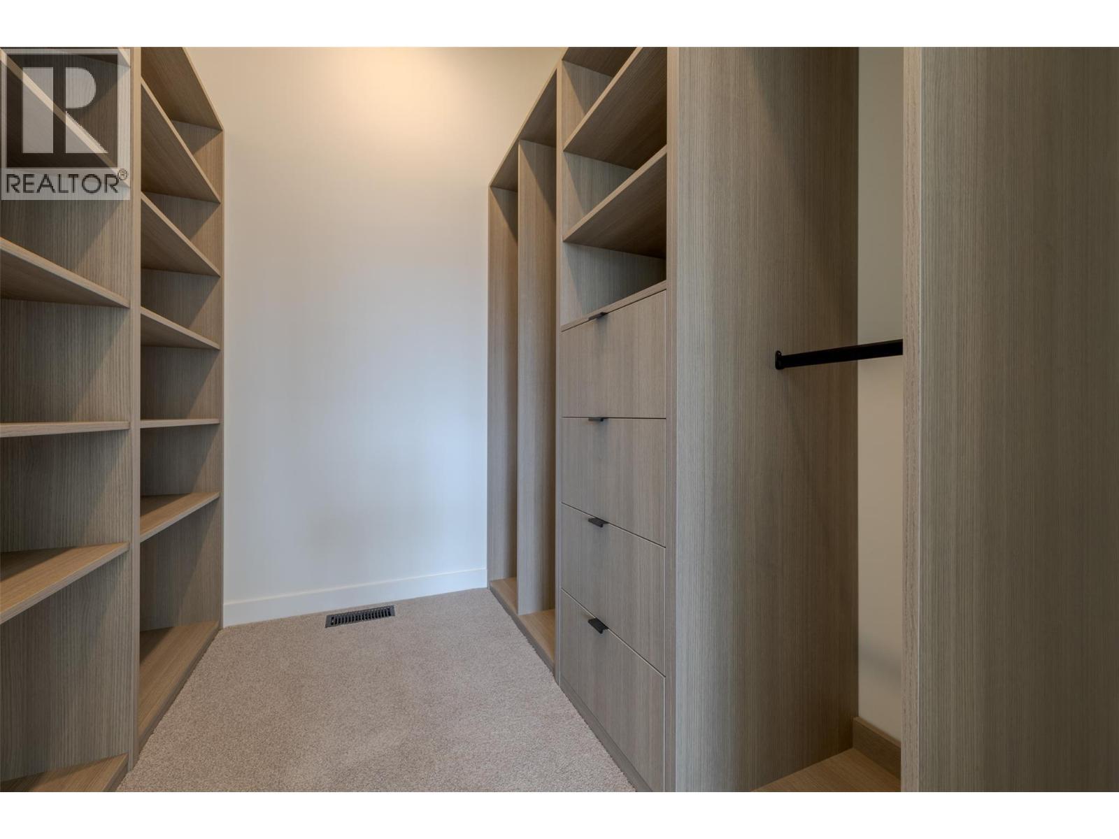 1654 Howse Pass, Golden, BC - Indoor