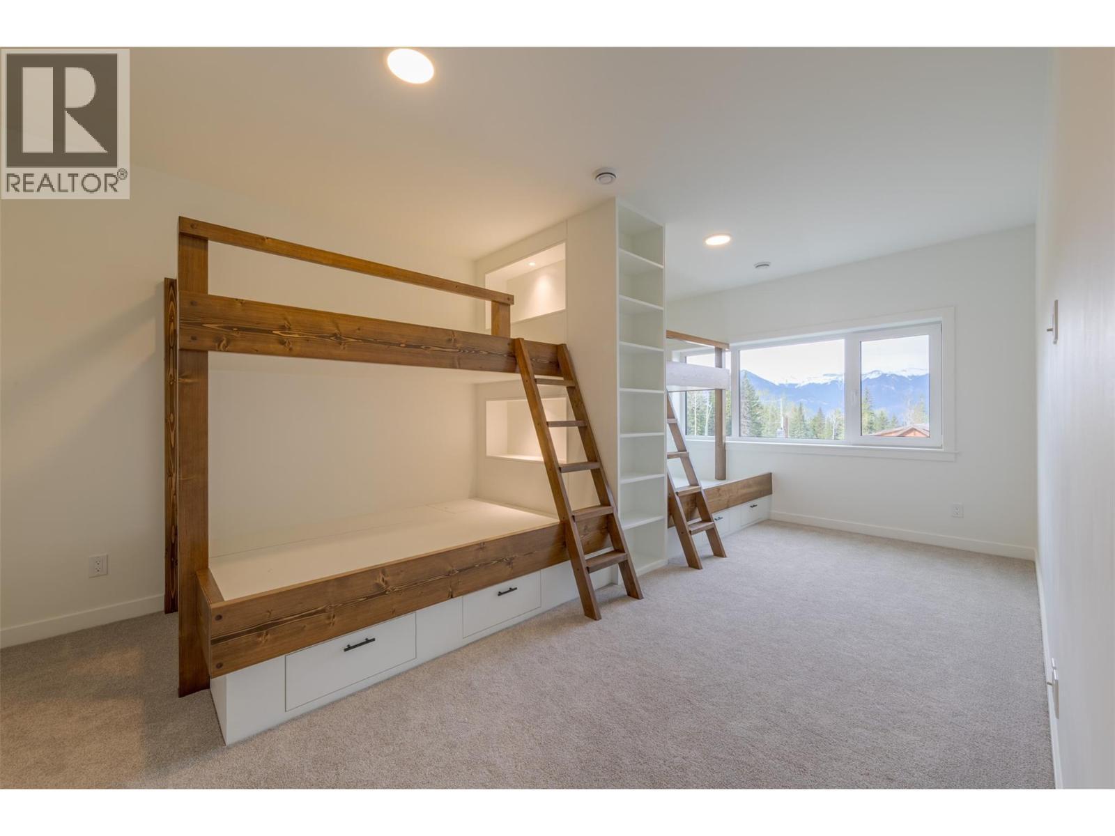 1654 Howse Pass, Golden, BC - Indoor
