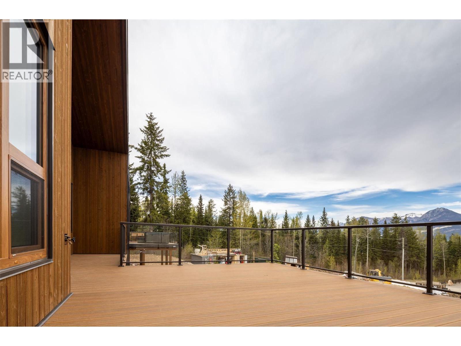 1654 Howse Pass, Golden, BC - Outdoor
