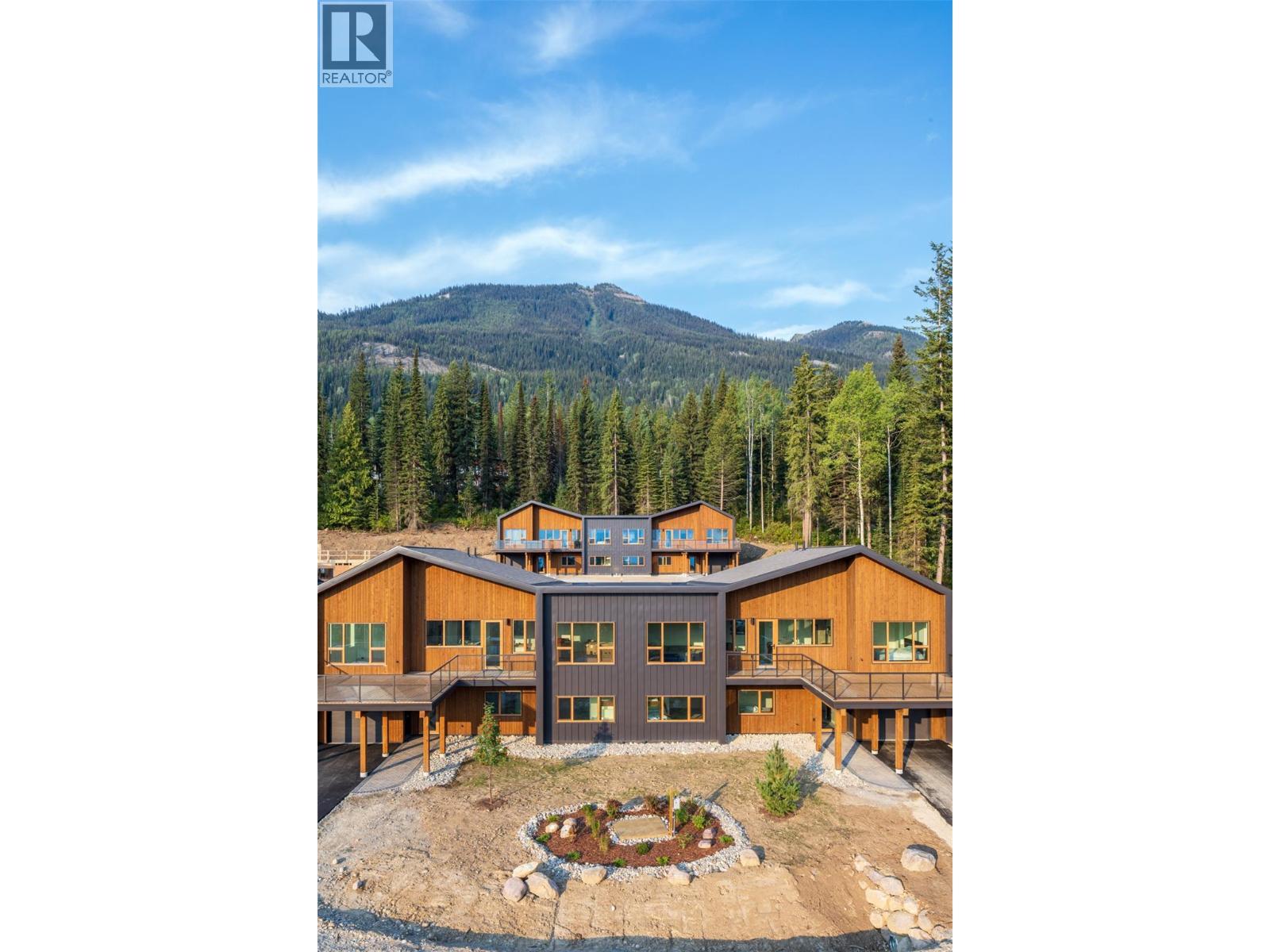 1654 Howse Pass, Golden, BC - Outdoor
