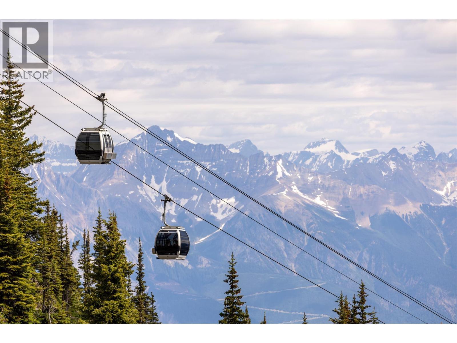 1654 Howse Pass, Golden, BC - Outdoor With View