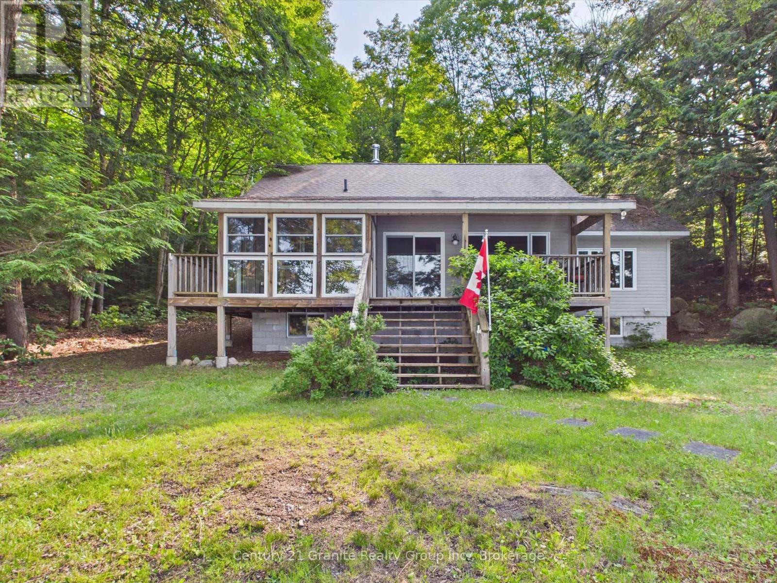1474 Bitter Lake Road, Dysart Et Al (Guilford), ON - Outdoor With Deck Patio Veranda