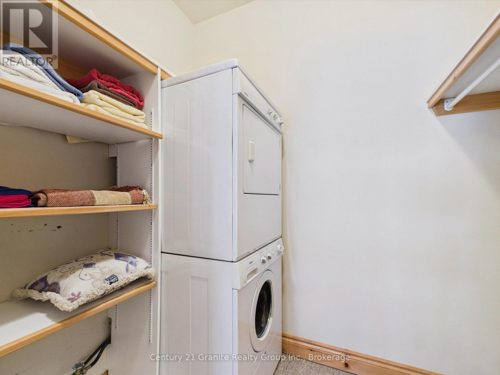Laundry - 1474 Bitter Lake Road, Dysart Et Al (Guilford), ON - Indoor Photo Showing Laundry Room