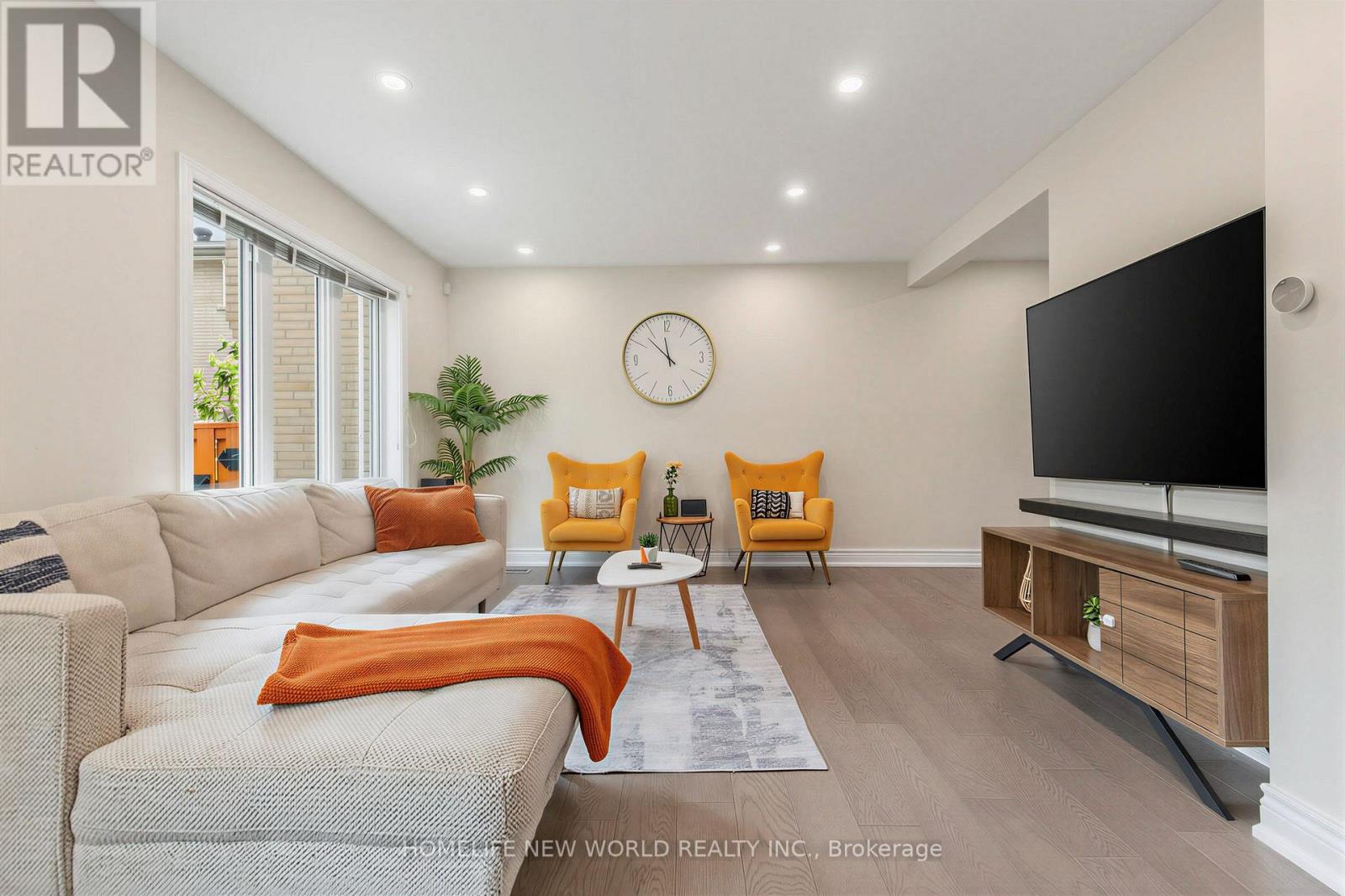 306 - 19 Liszt Gate, Toronto, ON - Indoor Photo Showing Living Room