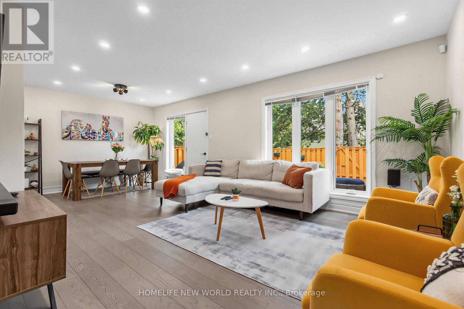 306 - 19 Liszt Gate, Toronto, ON - Indoor Photo Showing Living Room