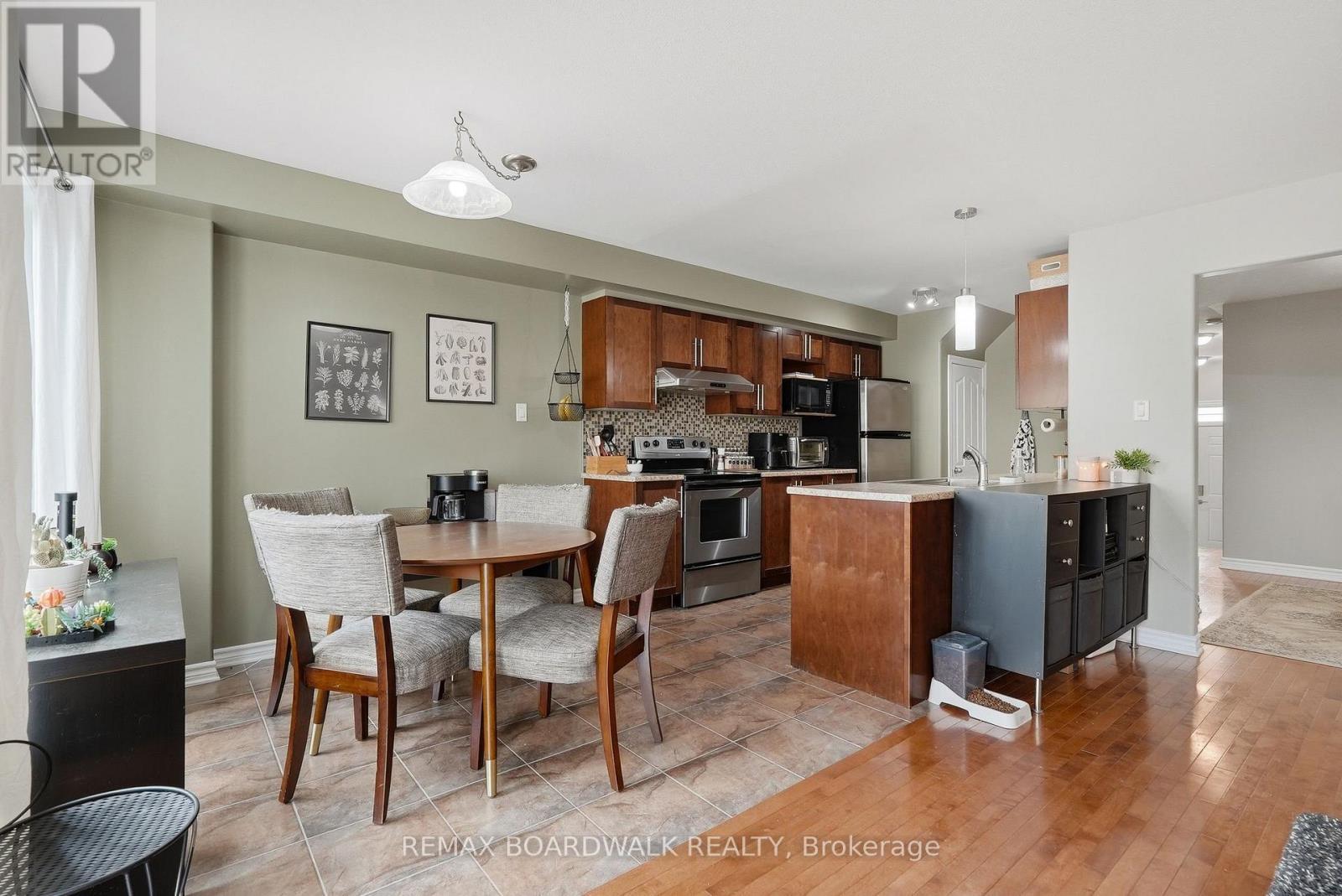 617 Spikemoss Place, Ottawa, ON - Indoor