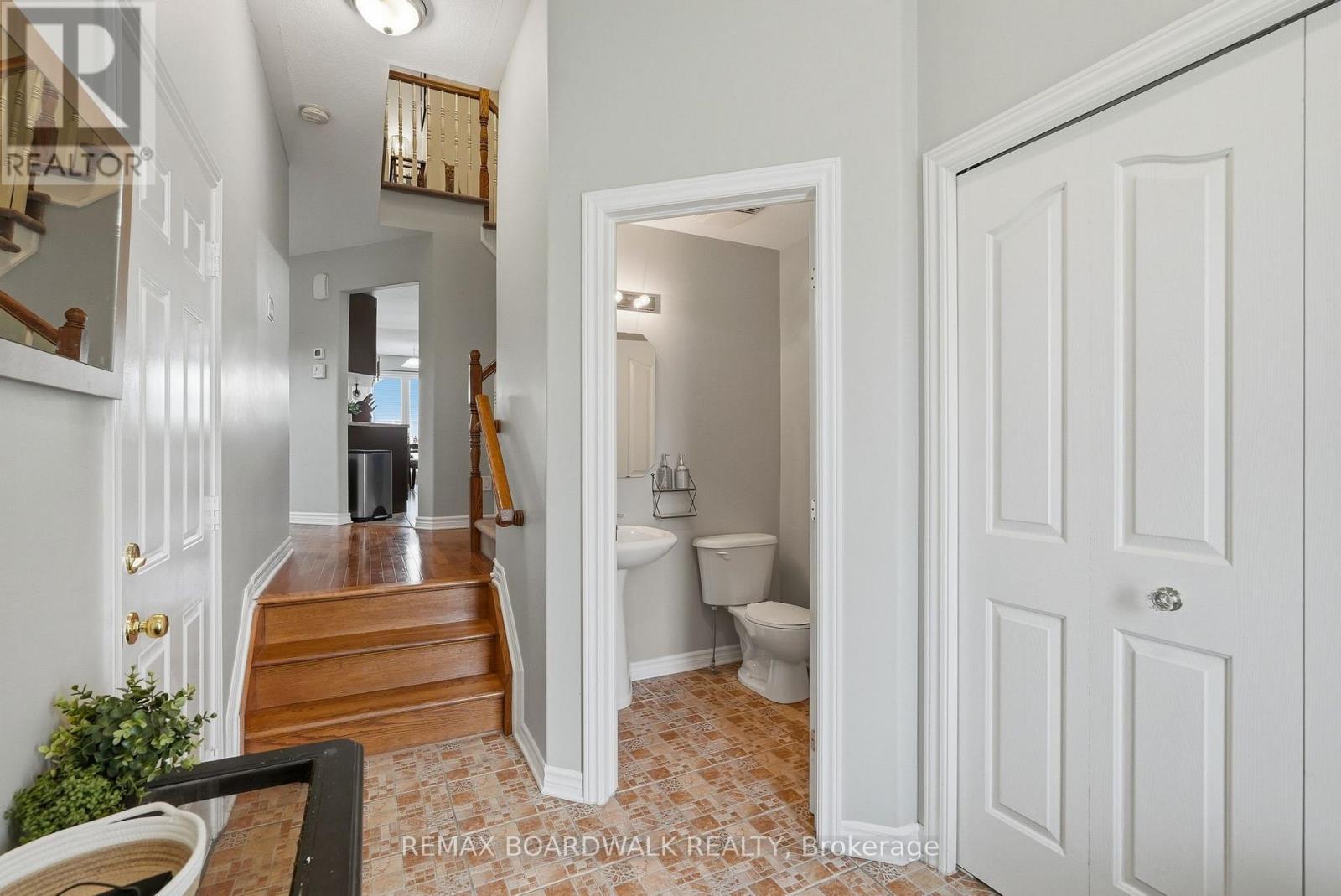 617 Spikemoss Place, Ottawa, ON - Indoor Photo Showing Other Room