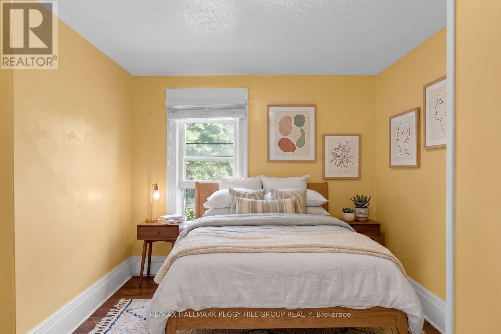 194 Mississaga Street W, Orillia, ON - Indoor Photo Showing Bedroom
