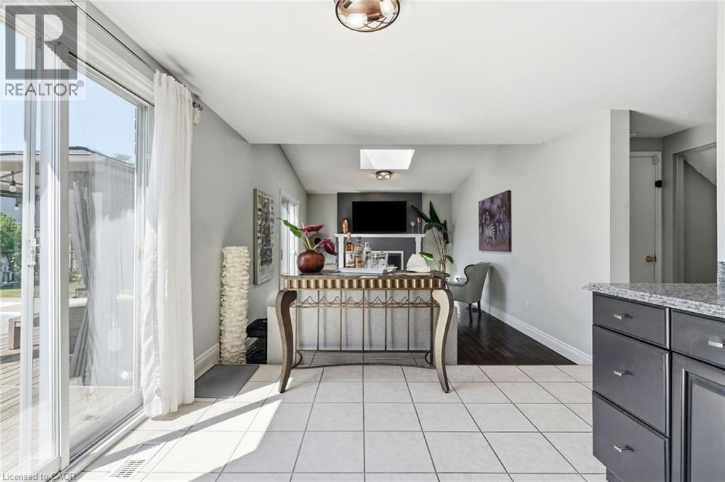 25 Winter Way, Brantford, ON - Indoor