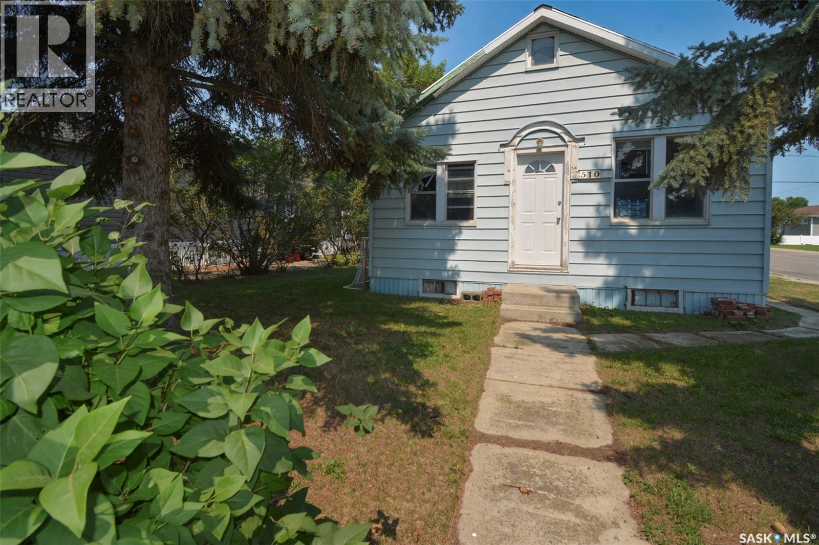 510 Assiniboia Avenue, Southey, SK - Outdoor