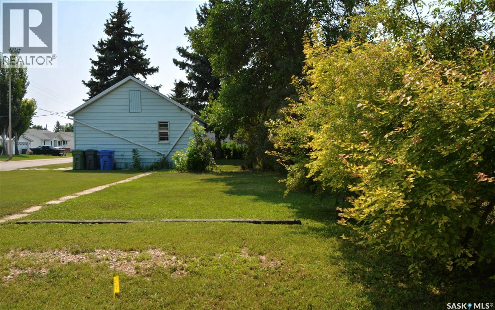 510 Assiniboia Avenue, Southey, SK - Outdoor