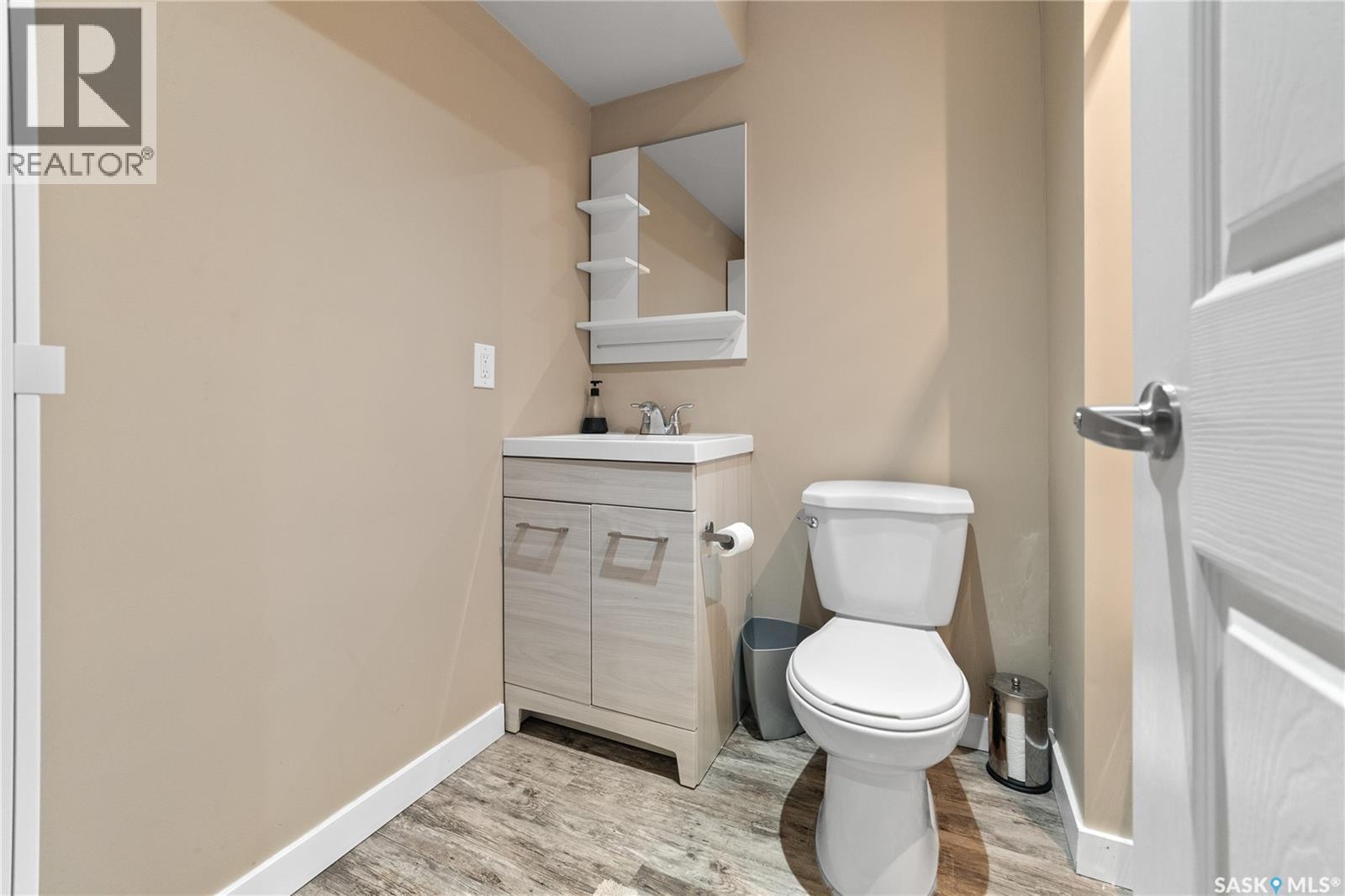 4538 Green Rock Road E, Regina, SK - Indoor Photo Showing Bathroom