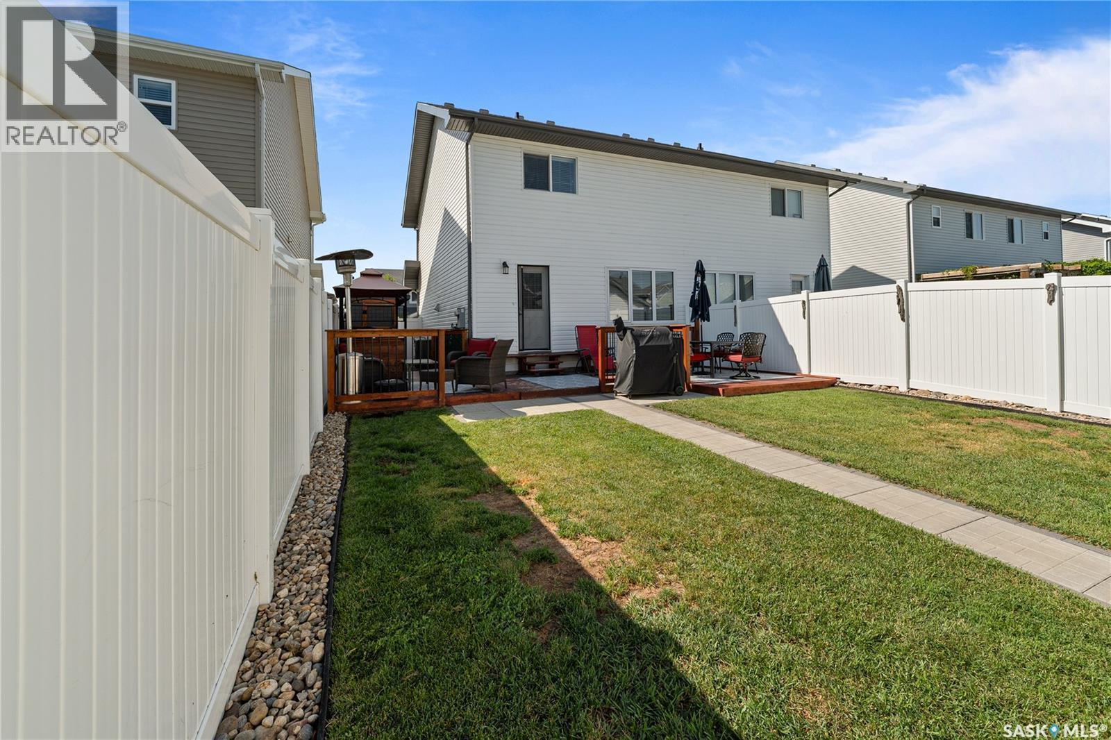 4538 Green Rock Road E, Regina, SK - Outdoor
